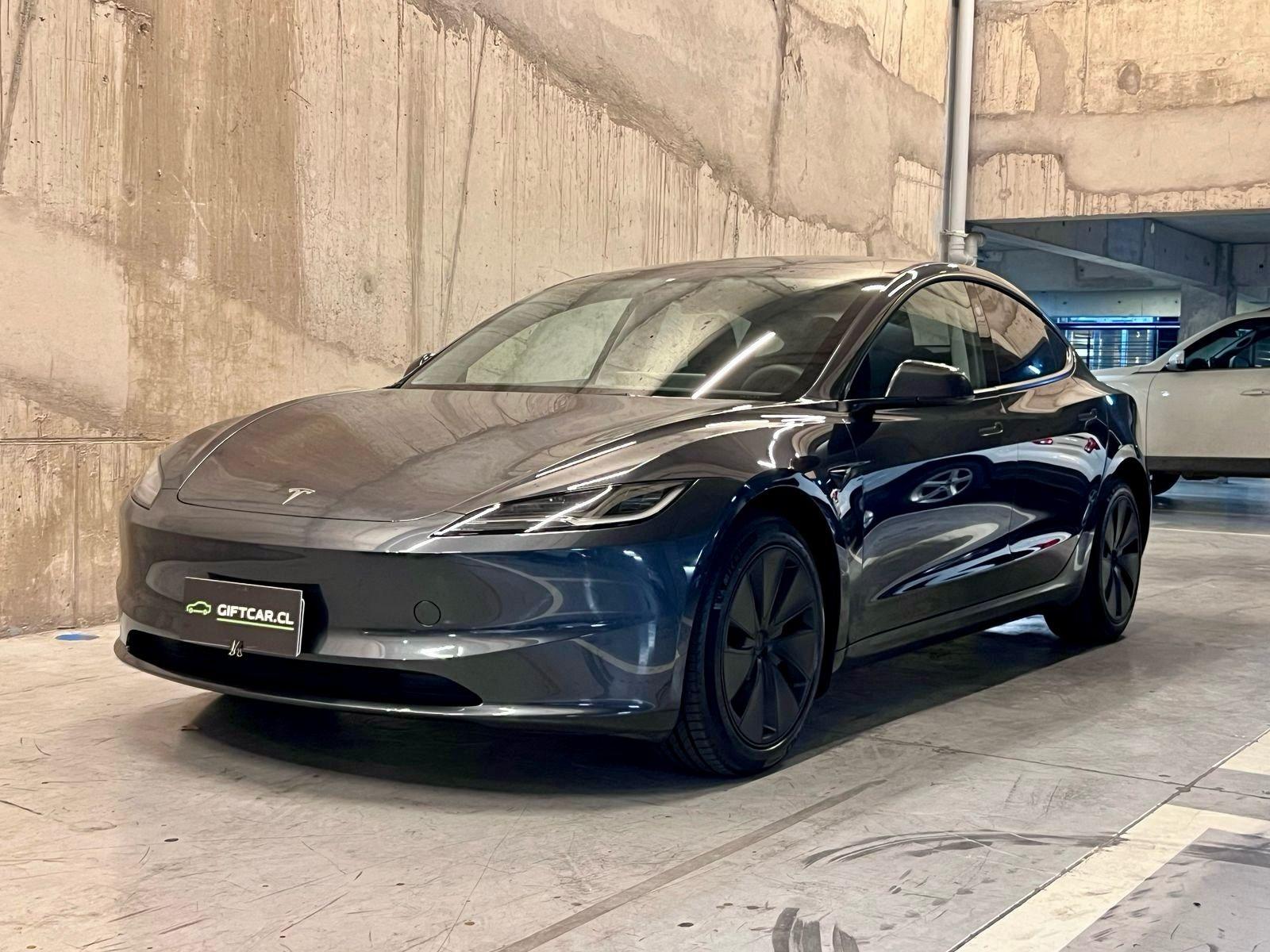 TESLA MODEL 3 LONG RANGE 4x4 2025 ÚNICO DUEÑO - GiftCar