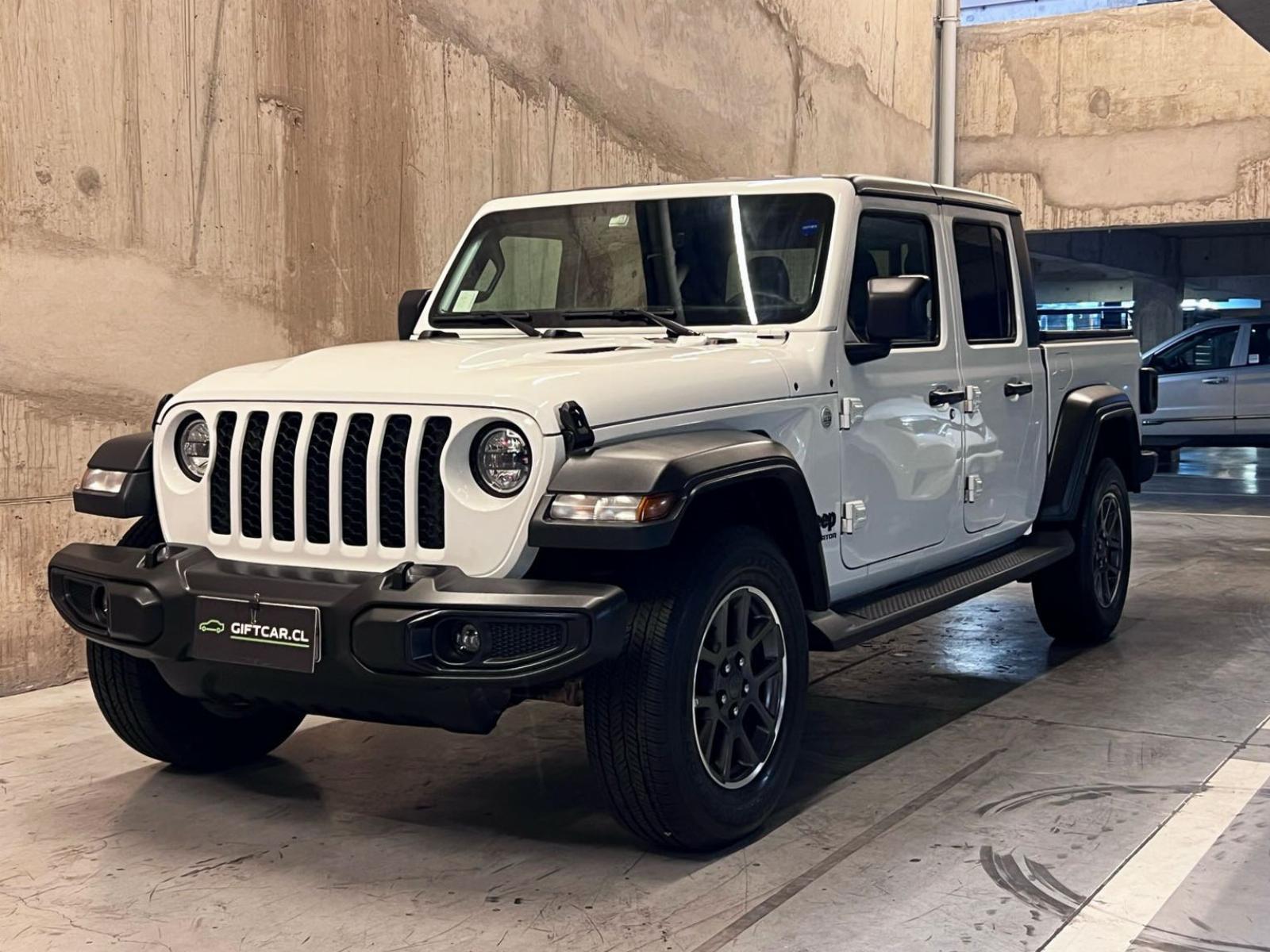 JEEP GLADIATOR SPORT 4x4 3.6 2021 UN DUEÑO MANTENIMIENTO EN LA MARCA - GiftCar