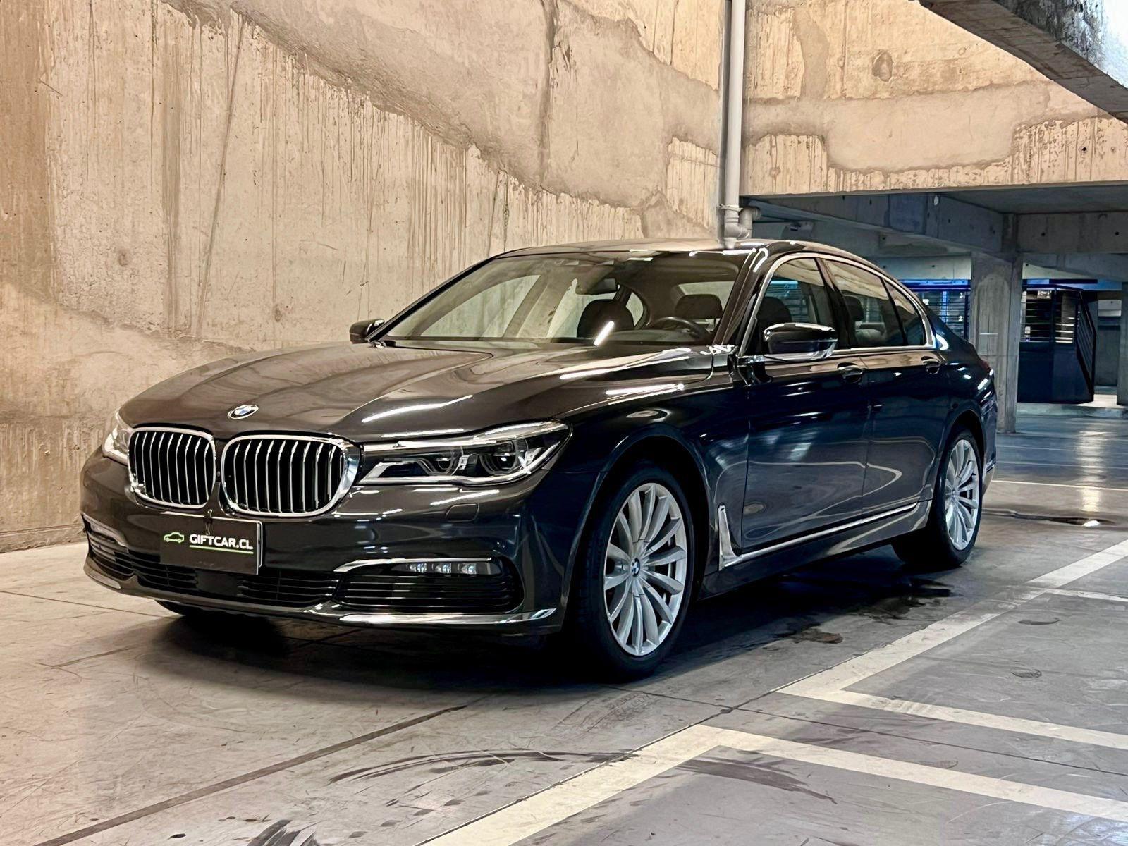 BMW 730 DIESEL 2018 ÚN DUEÑO MANTENIMIENTO AL DÍA - FULL MOTOR