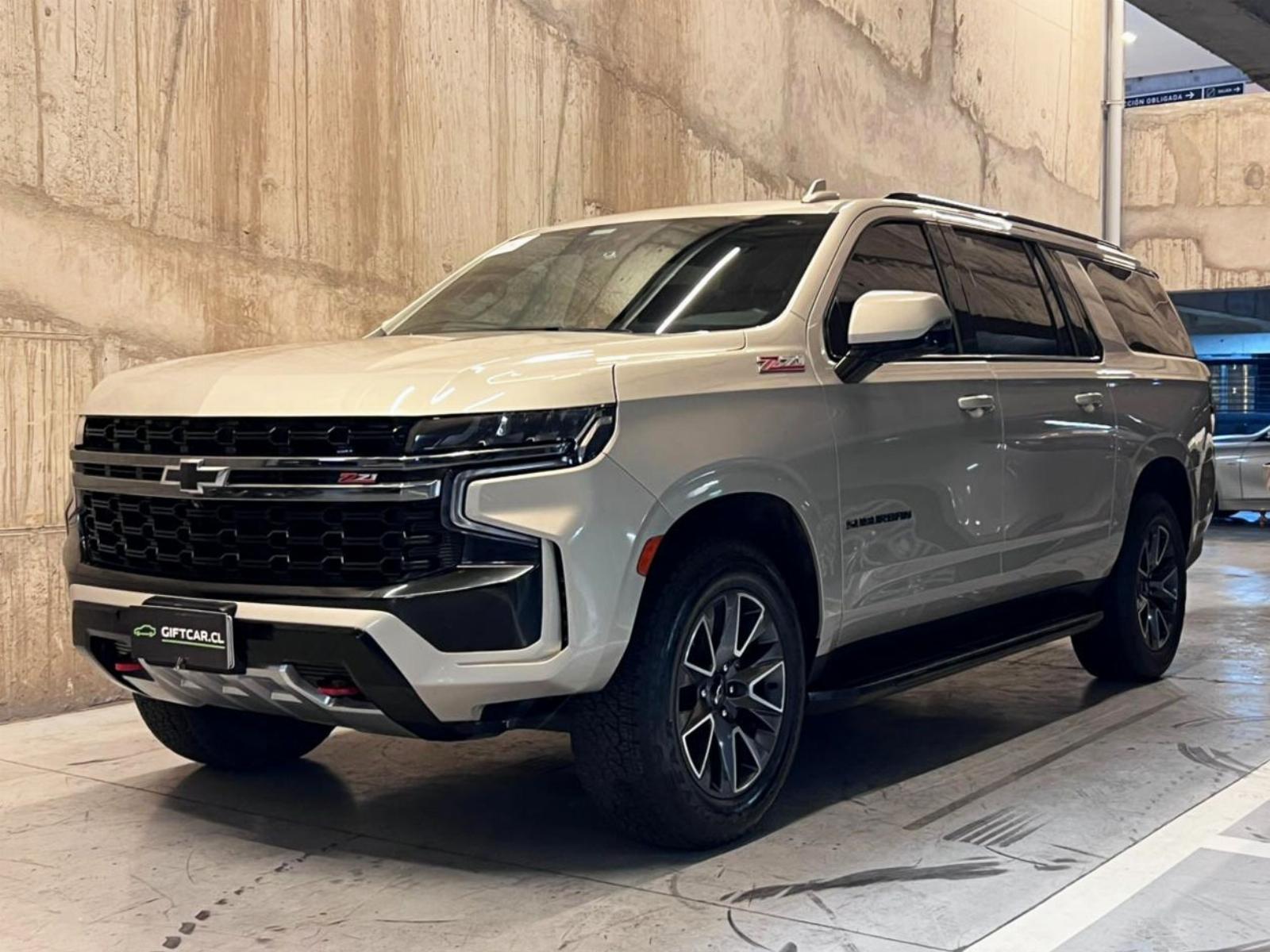 CHEVROLET SUBURBAN Z71 2023 MANTENIMIENTO AL DÍA - 