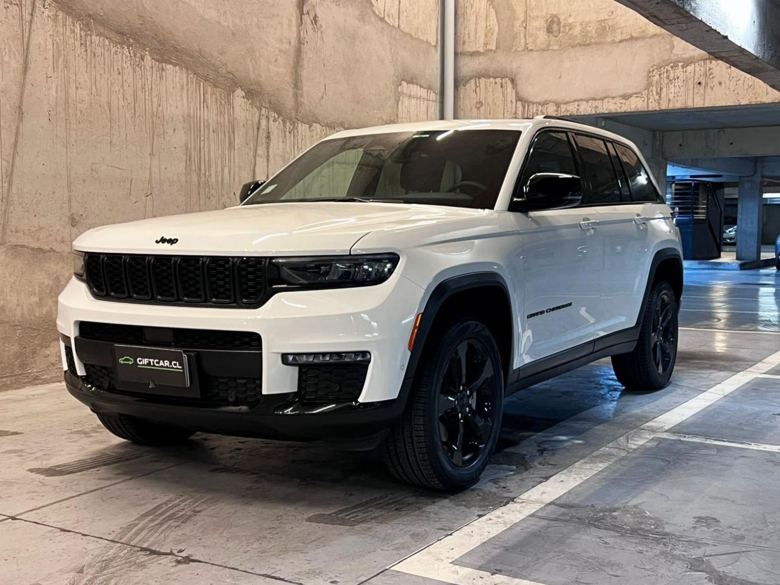 JEEP GRAND CHEROKEE LAREDO ALTITUDE 4X4 2024 GARANTÍA DE FÁBRICA VIGENTE - 