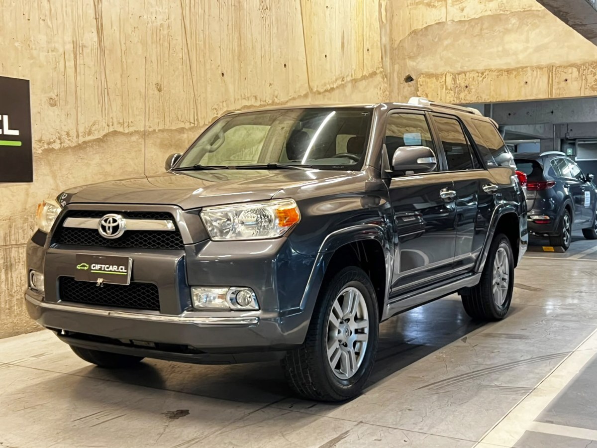 TOYOTA 4 RUNNER LIMITED 4.0 2011 TRES CORRIDAS DE ASIENTOS - FULL MOTOR