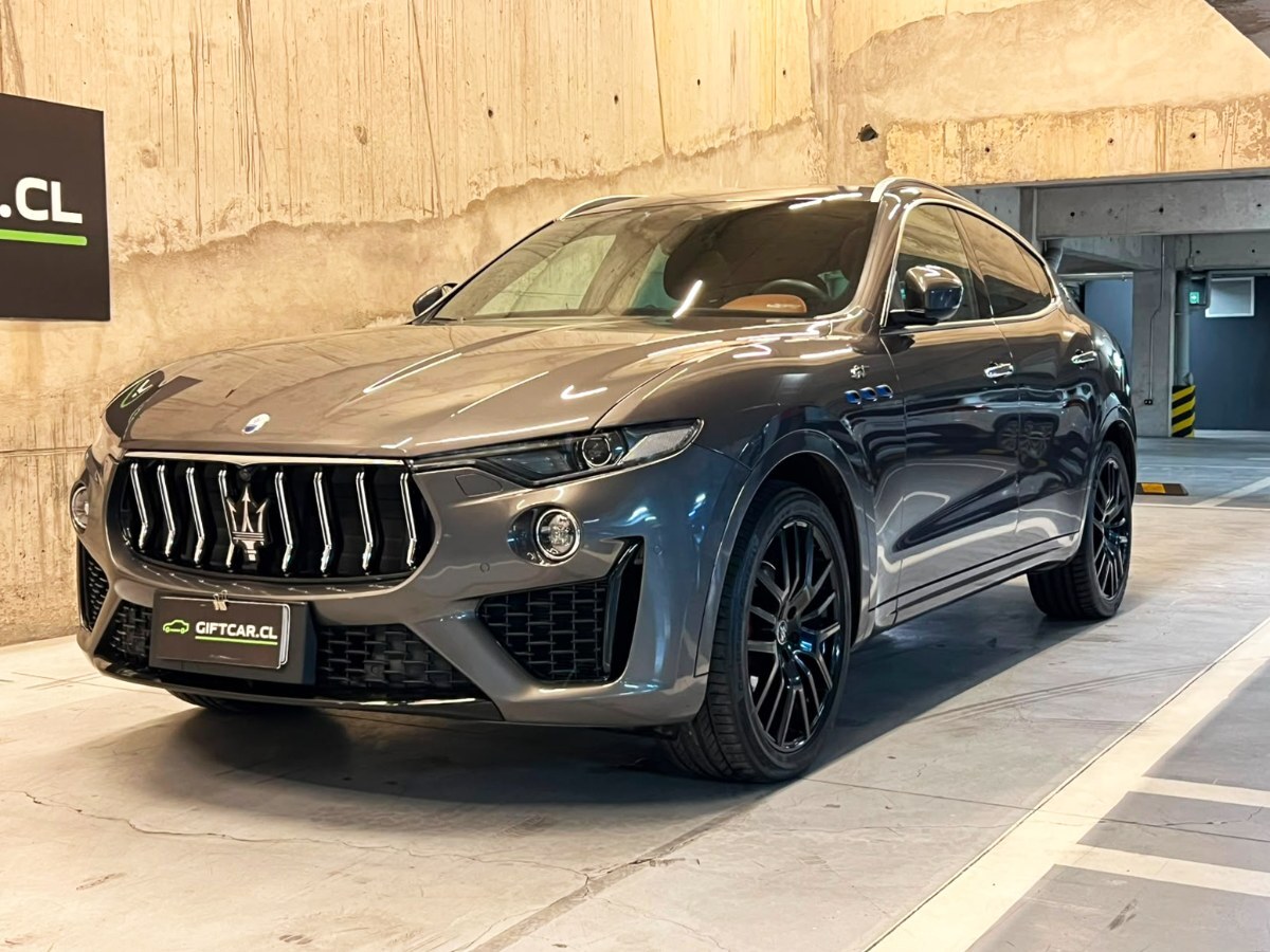 MASERATI LEVANTE GT HYBRID AWD 2.0 2023 MANTENIMIENTO EN LA MARCA UN DUEÑO - FULL MOTOR