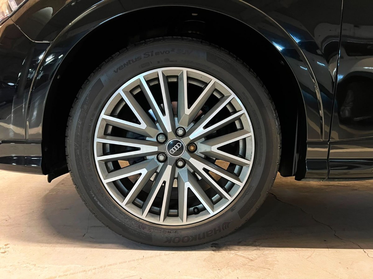 Audi Q3 — foto 9 de 27