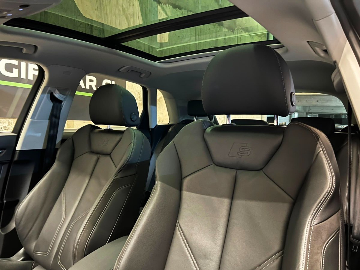 Audi Q3 — foto 22 de 27