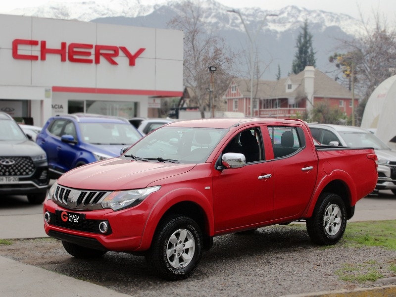 MITSUBISHI L200 KATANA CRT 4WD MT DIESEL 2.4 2018  - GRACIA AUTOS