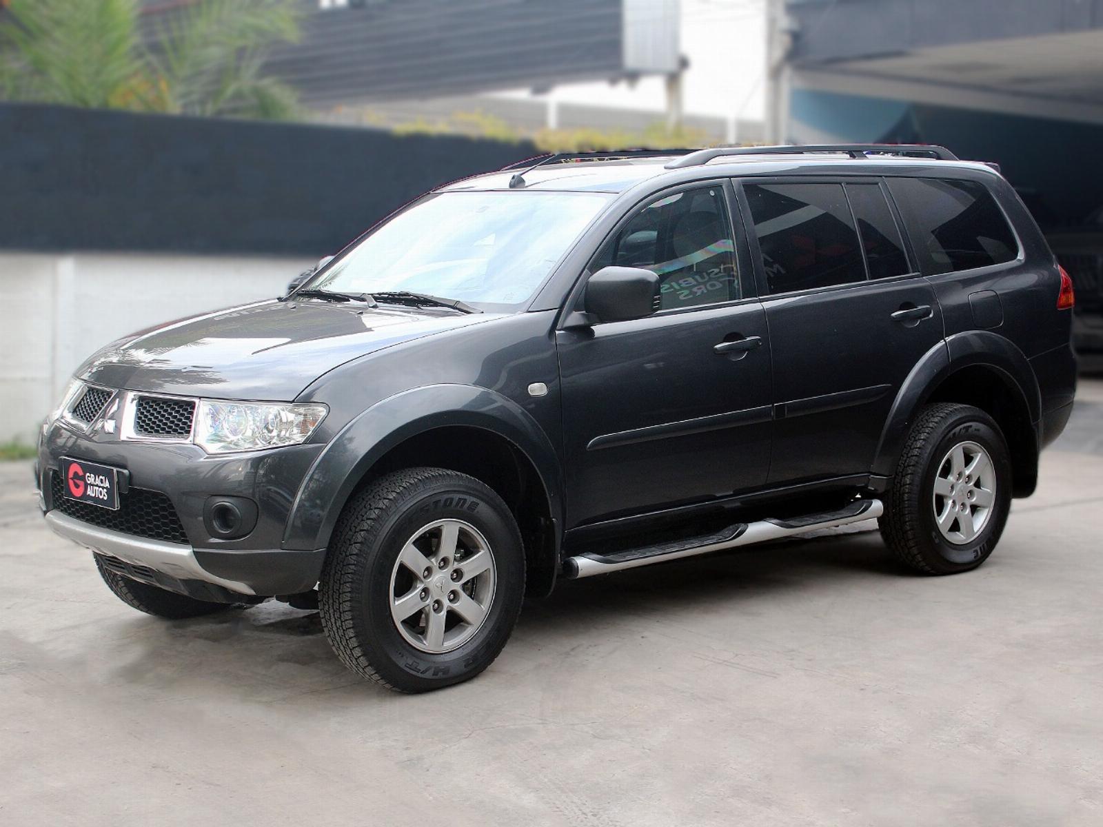 MITSUBISHI MONTERO SPORT  2.5 Diesel G2 4X2 AT 2013  - GRACIA AUTOS