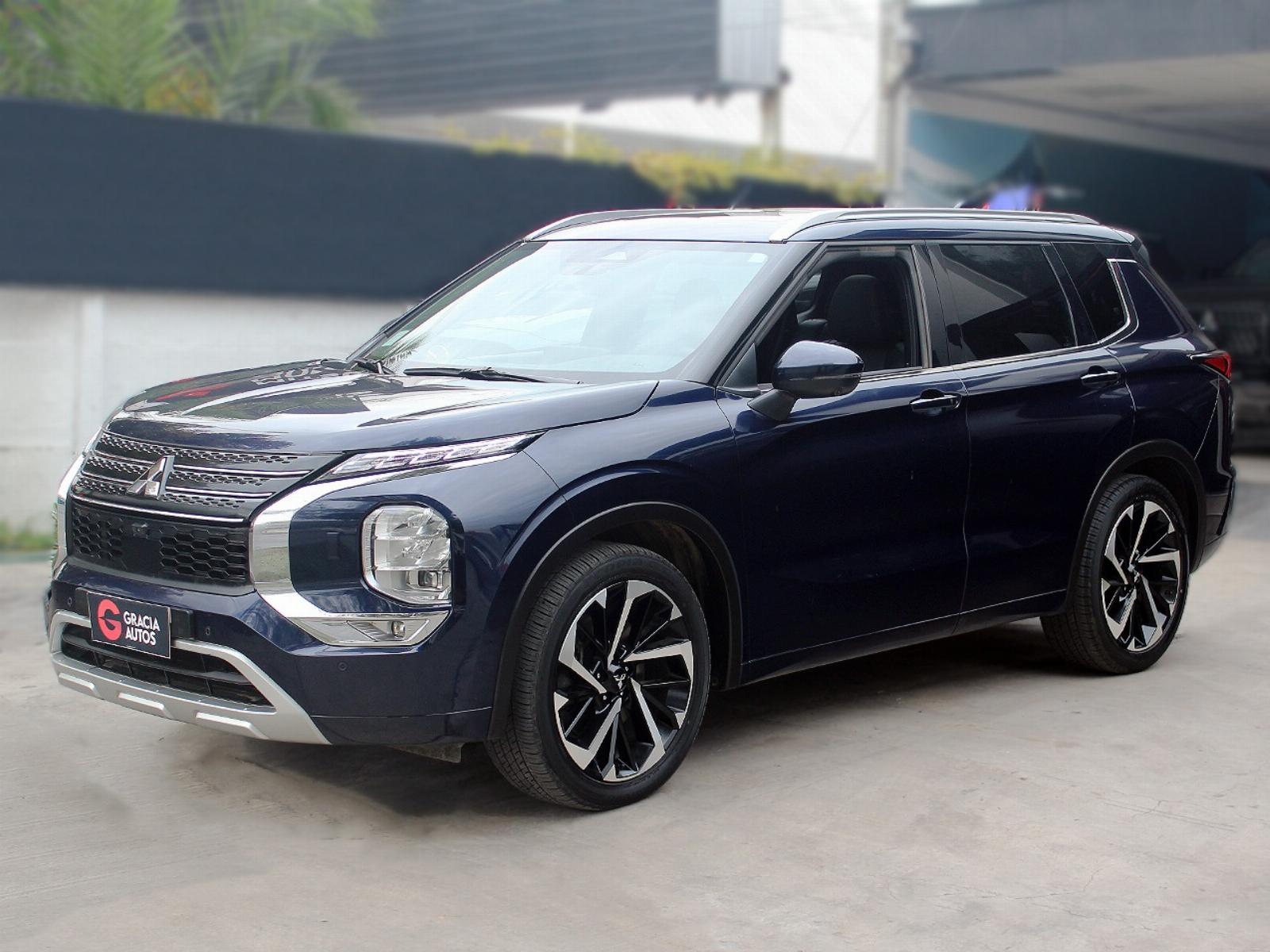 MITSUBISHI OUTLANDER 2.5 4X4 AT GLS LIMITED 2023  - GRACIA AUTOS