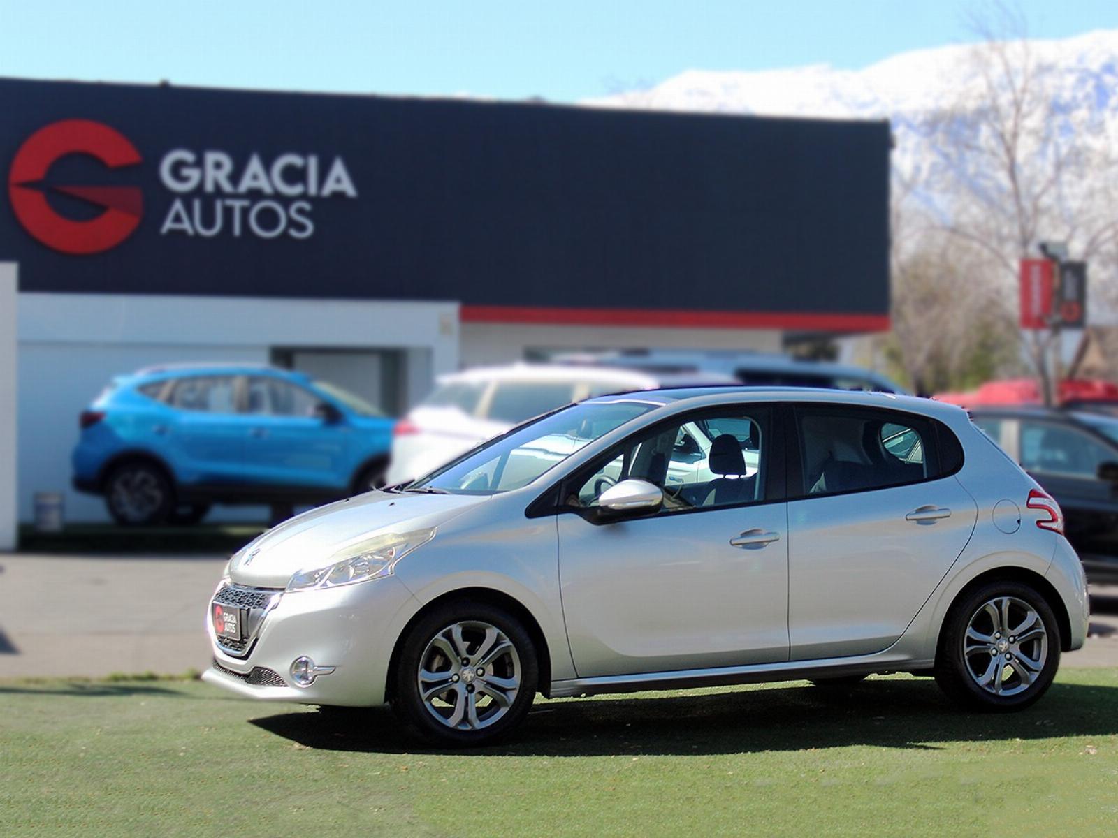 PEUGEOT 208 ALLURE 1.2 2014  - GRACIA AUTOS