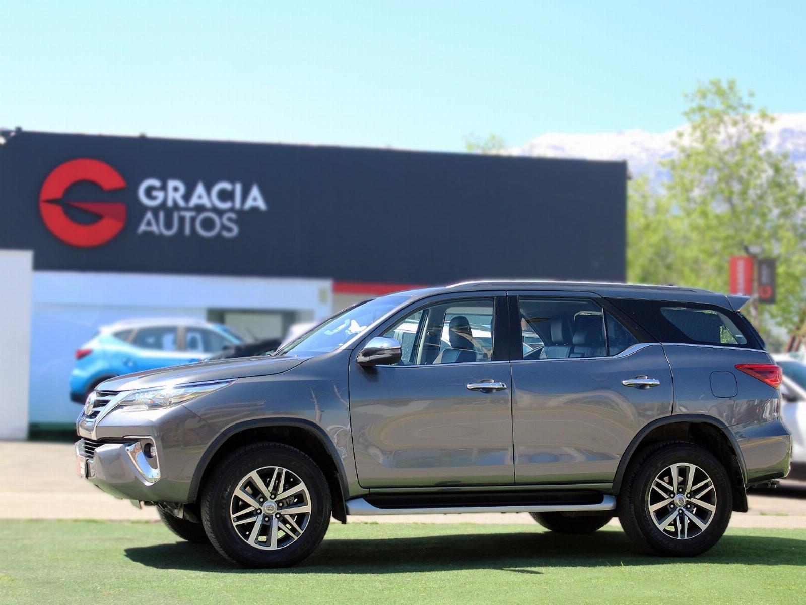 TOYOTA FORTUNER SRX 4X4 2.7 AUT 2021  - GRACIA AUTOS