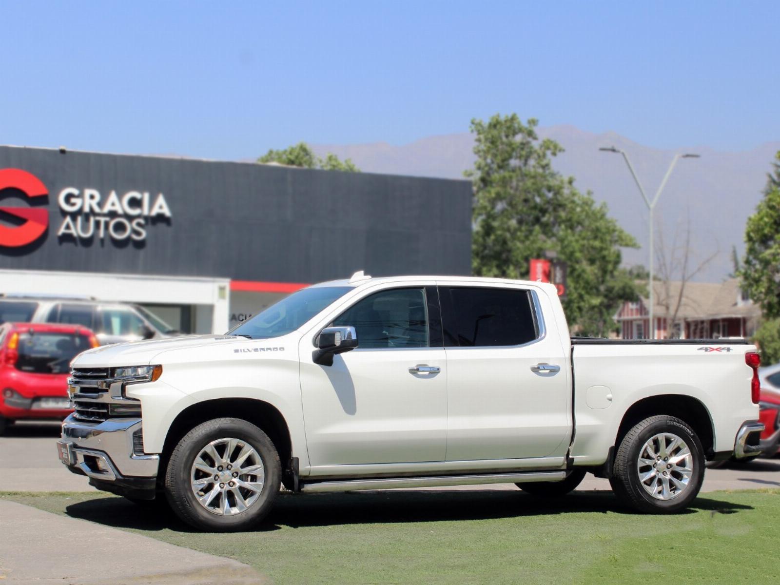 CHEVROLET SILVERADO 3.0 T DIESEL LTZ DC 4WD  2022 FACTURABLE - GRACIA AUTOS