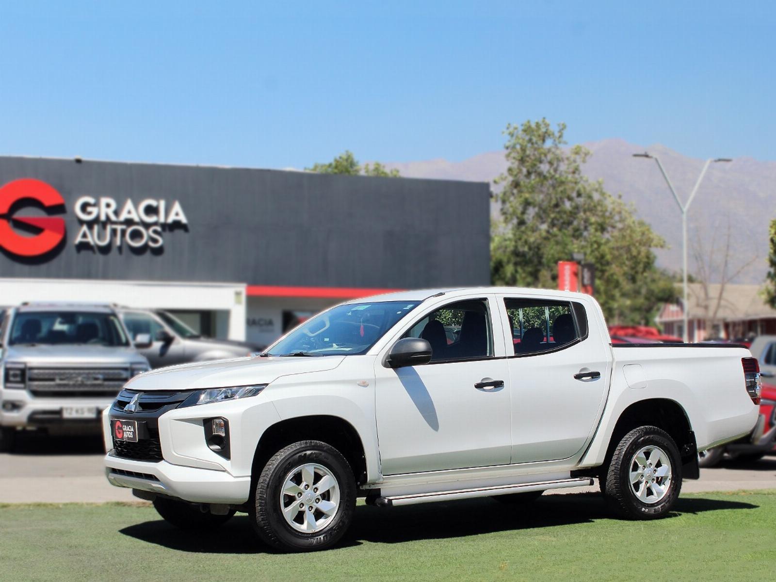 MITSUBISHI L200 WORK CR 2.4 2023  - GRACIA AUTOS