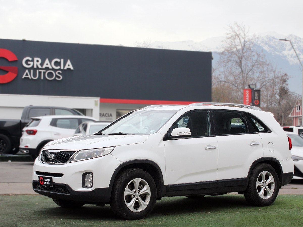 KIA SORENTO 2.2 EX DIESEL 4X2 7PAS 6MT 5P 2014  - GRACIA AUTOS
