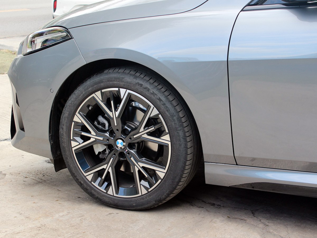 BMW 220 — foto 8 de 23
