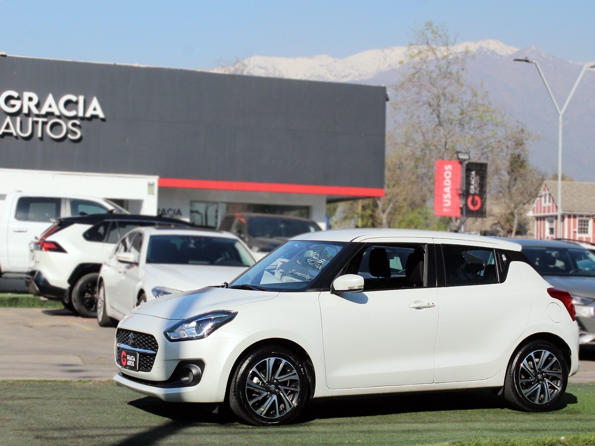 SUZUKI SWIFT 1.2 GLX PLUS 4X2 HB CVT AT 5P 2024  - GRACIA AUTOS