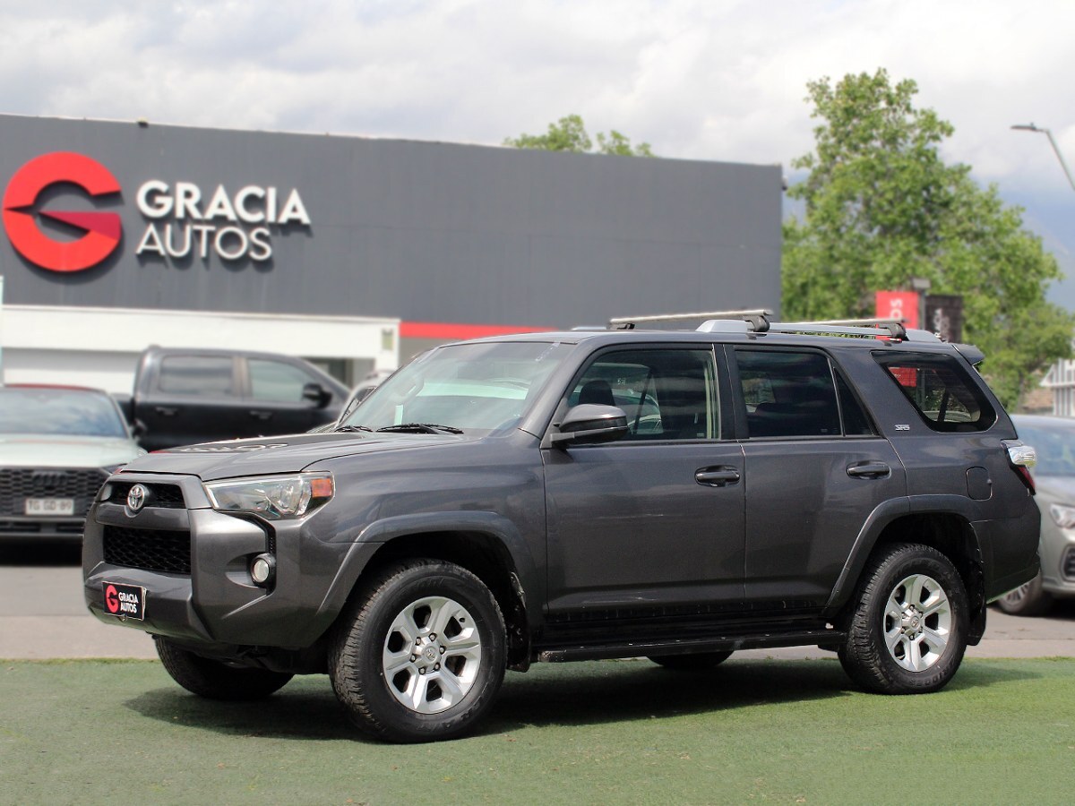 TOYOTA 4 RUNNER 4.0 SR5 4X4 AT 2019  - GRACIA AUTOS