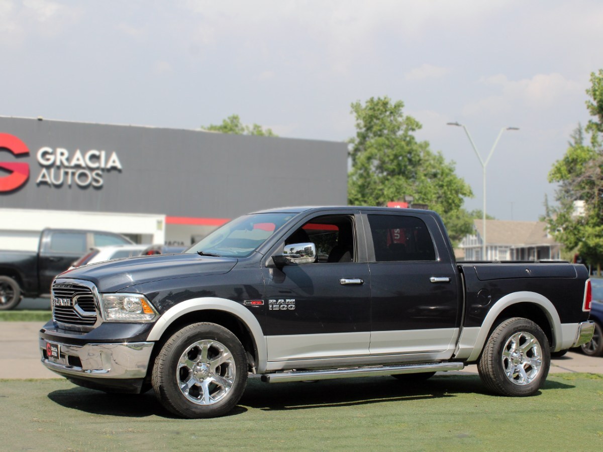 RAM 1500 3 .0 LARAMIE 4X4 HEMI TD DIESEL CREW CAB 2018  - GRACIA AUTOS