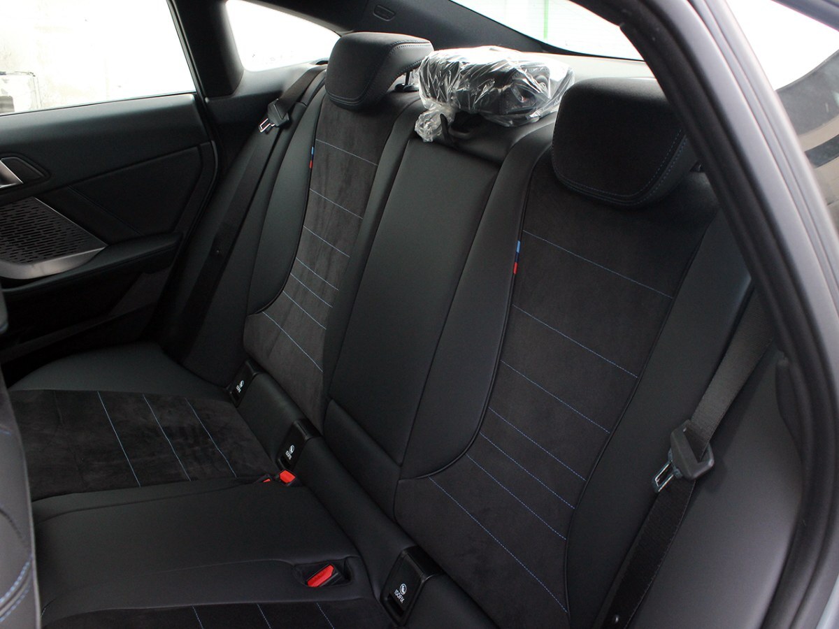 BMW 220 — foto 20 de 23