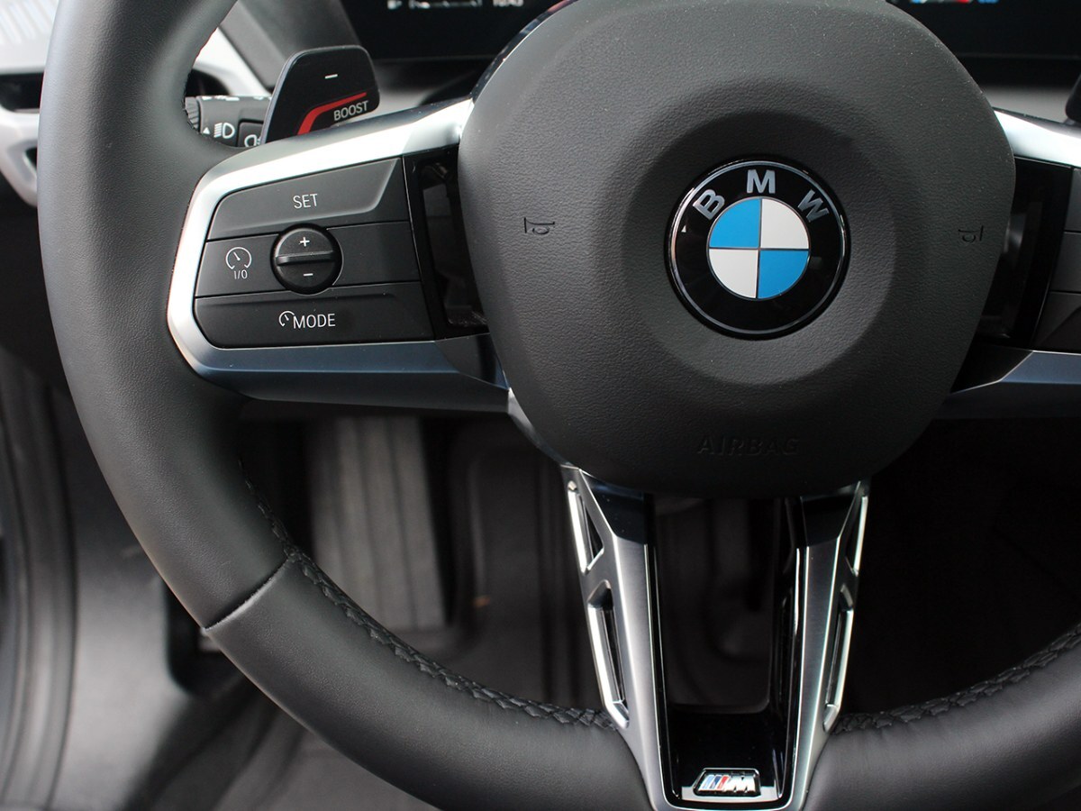 BMW 220 — foto 12 de 23