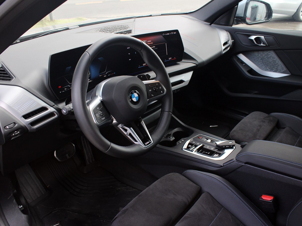 BMW 220 — foto 18 de 23