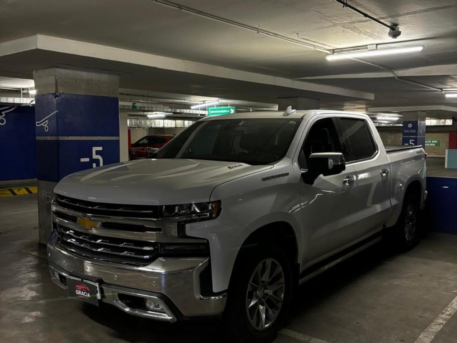 CHEVROLET SILVERADO LTZ Duramax 3.0 TD 2022 Único dueño - FULL MOTOR