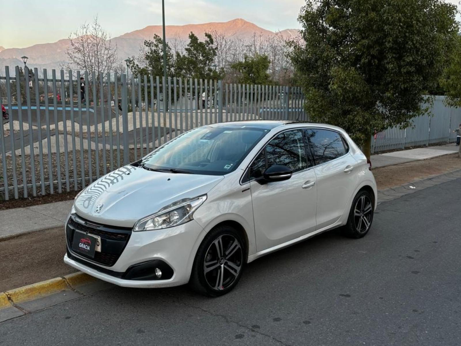 PEUGEOT 208 GT Line 1.2T 2018 Todas las mantenciones en la marca - FULL MOTOR