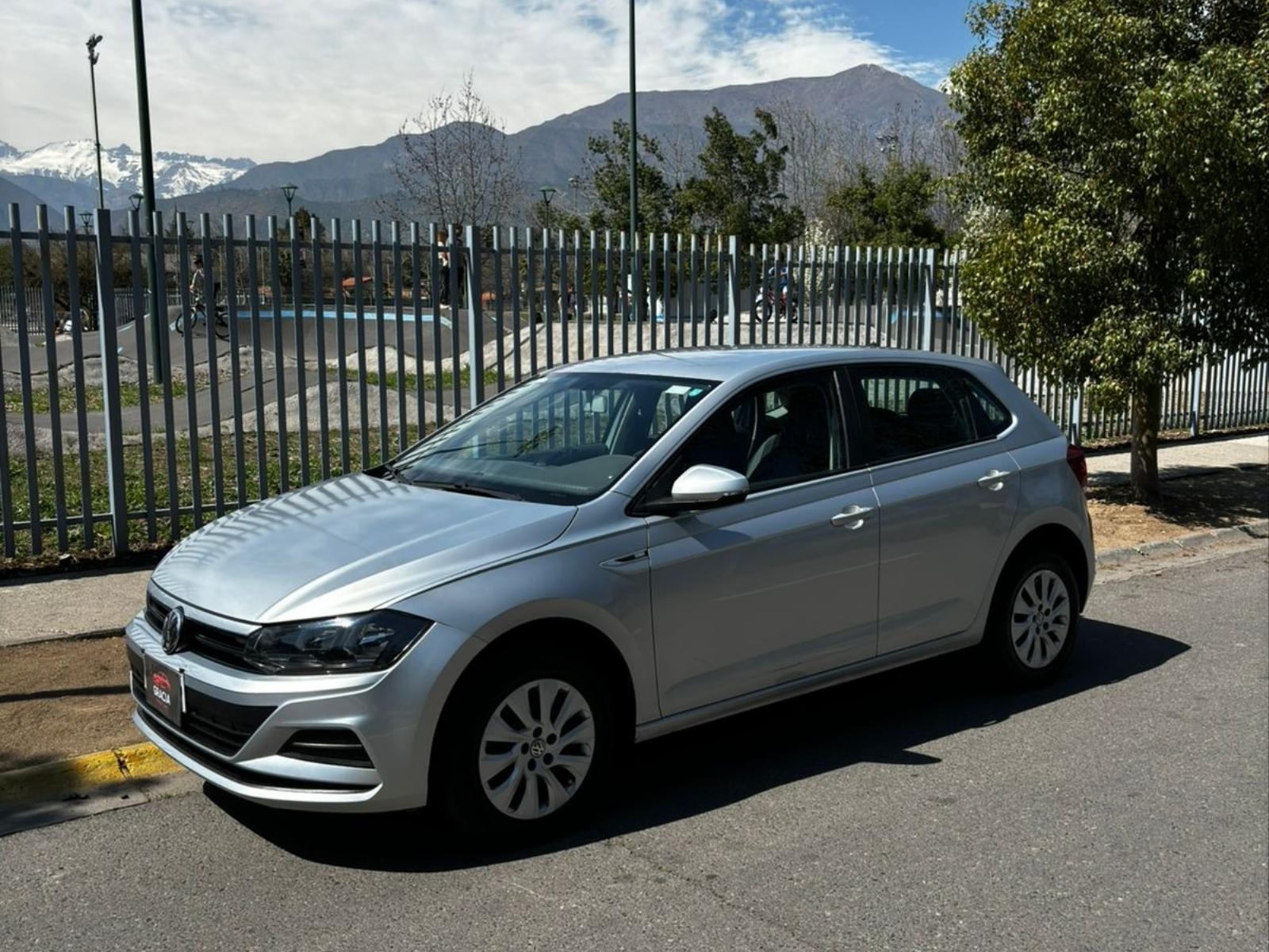 VOLKSWAGEN POLO Trendline 1.6 MSI 2018 Bien cuidado - 