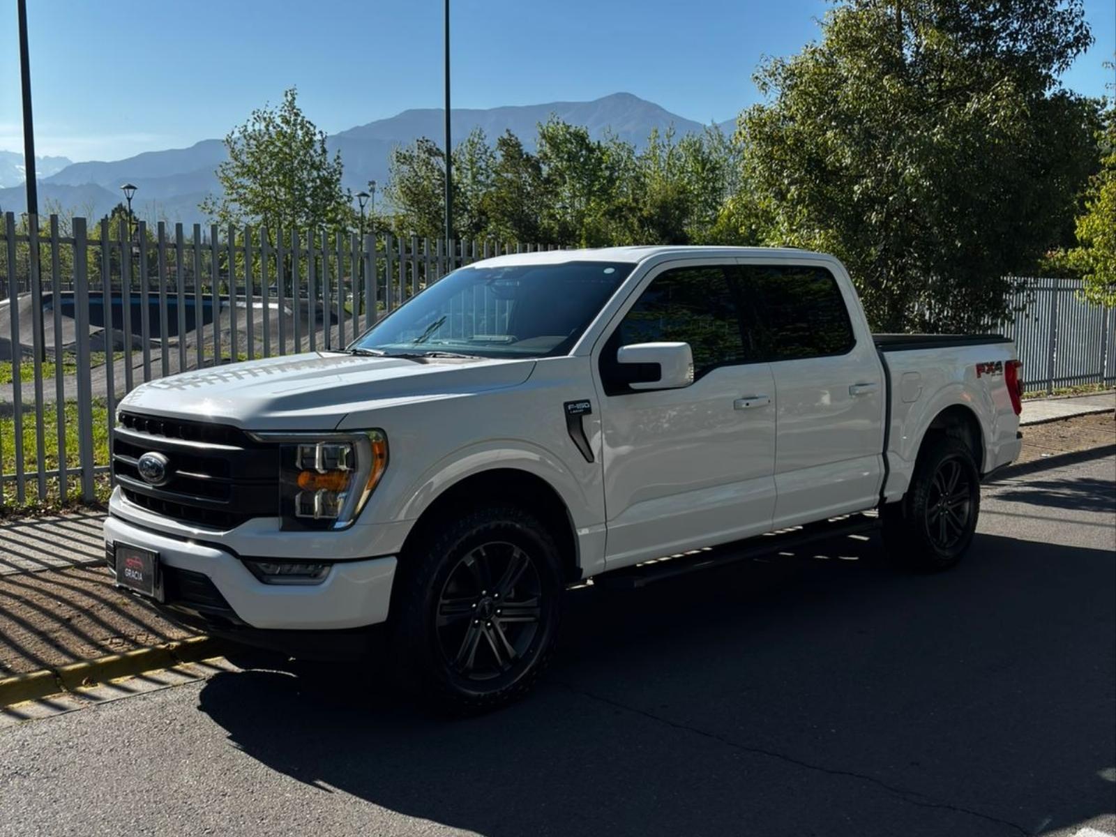 FORD F-150 Lariat Sport 4x4 5.0L Aut 2021 Único dueño - FULL MOTOR