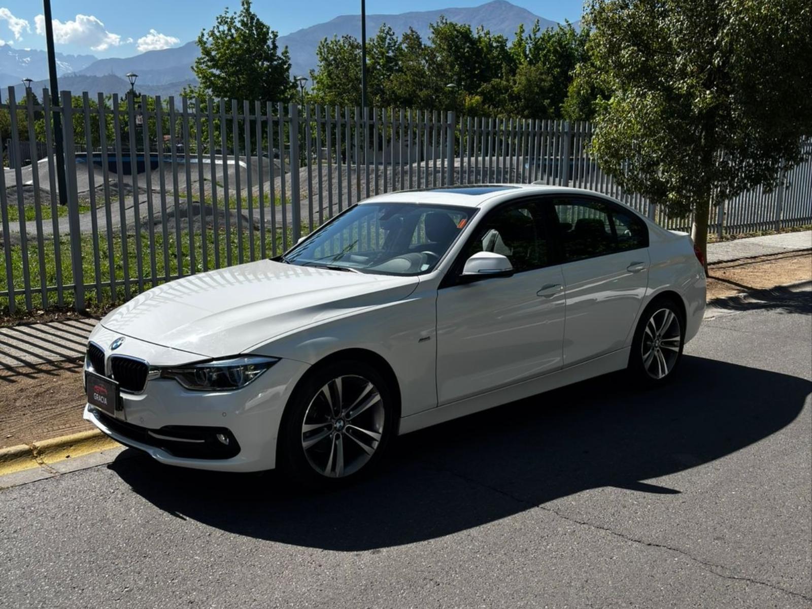 BMW 320D Sport 2018 Único dueño - FULL MOTOR