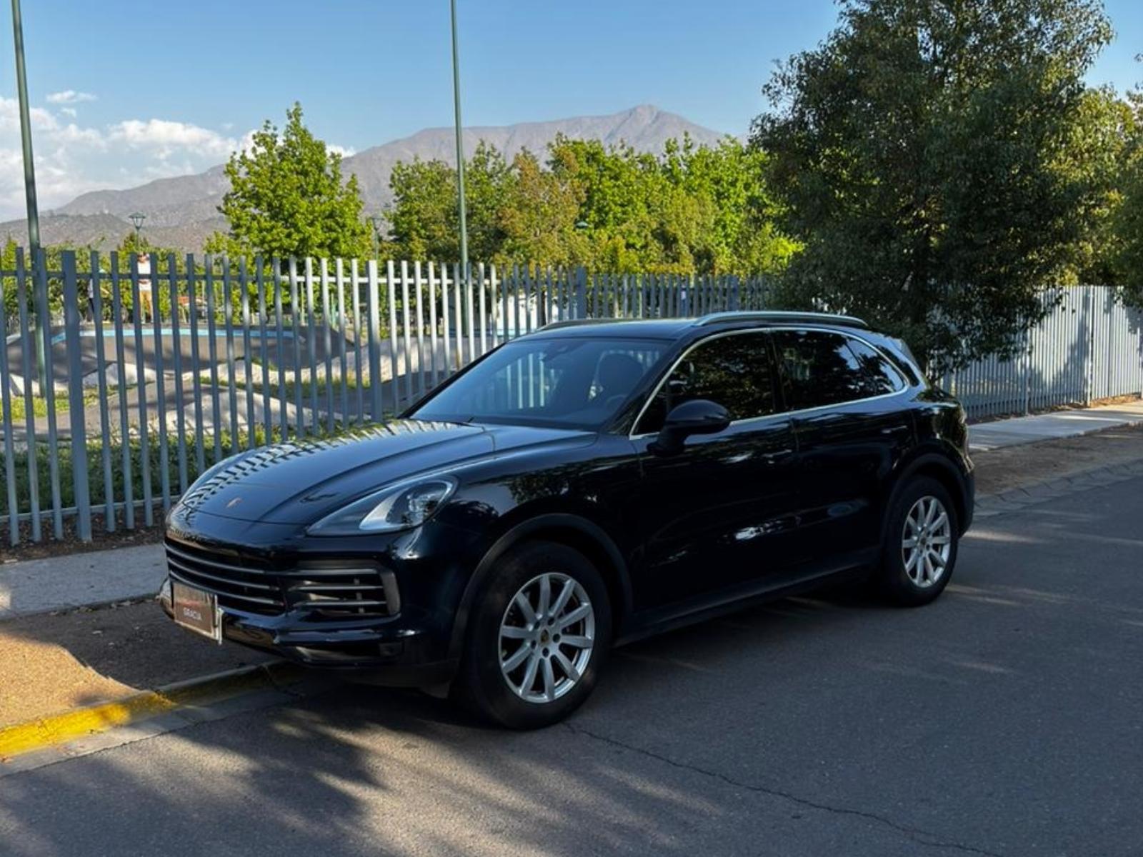 PORSCHE CAYENNE 4x4 3.0 AT 2019 Poco kilometraje - FULL MOTOR