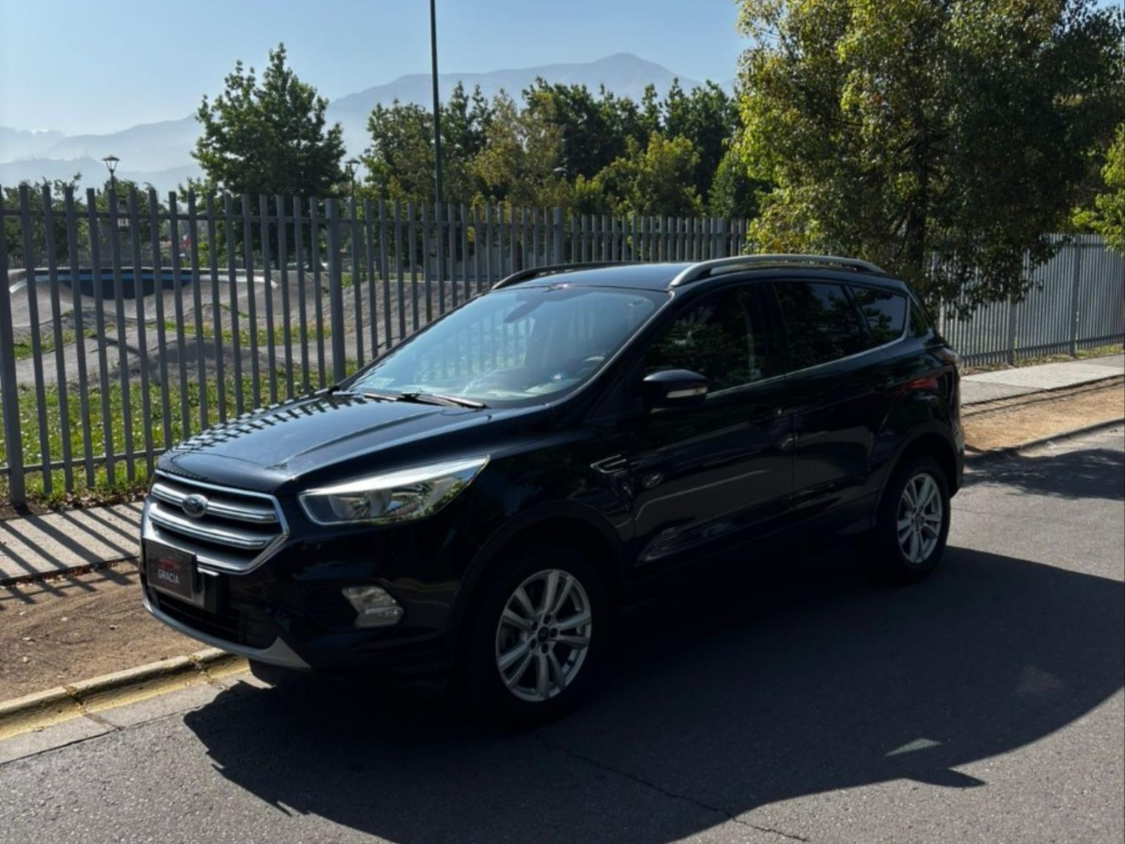 FORD ESCAPE Ecoboost SE 4X4 2.0 AUT 2018 Único dueño - FULL MOTOR