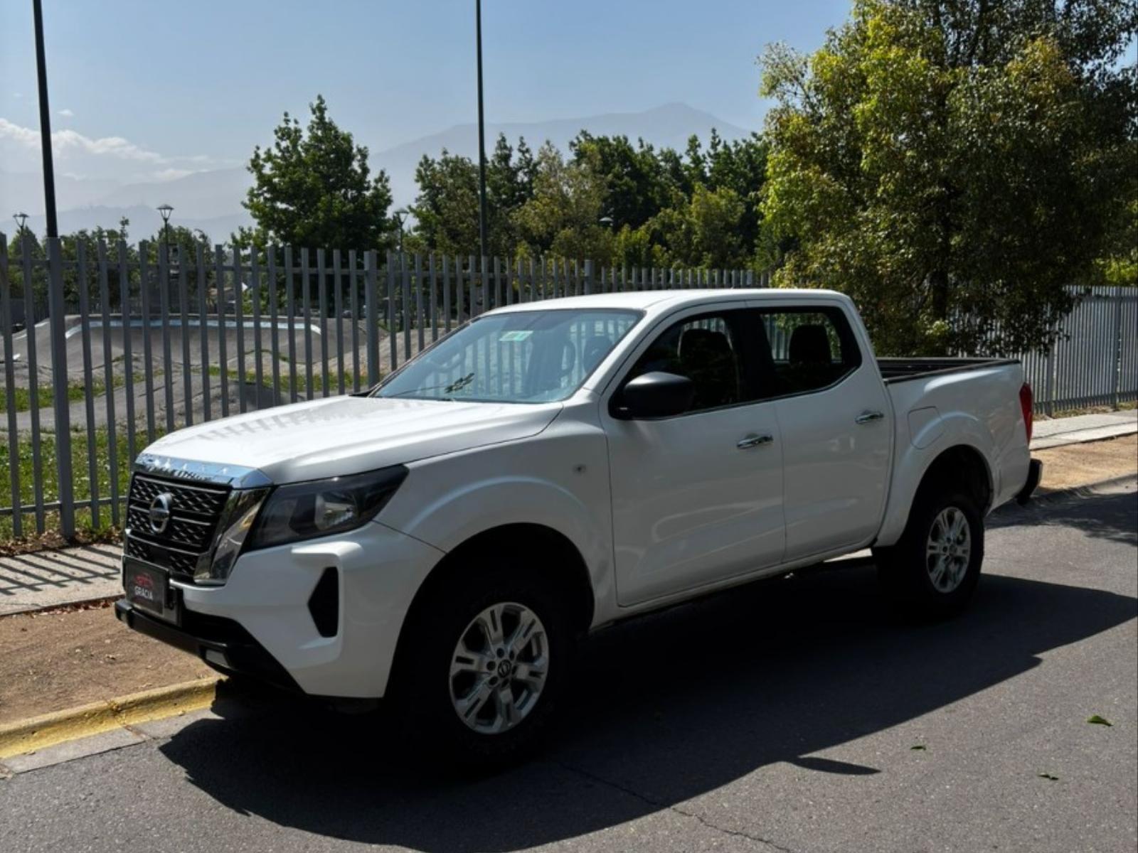 NISSAN NAVARA SE 2.3 DCAB 2021 Único dueño - FULL MOTOR