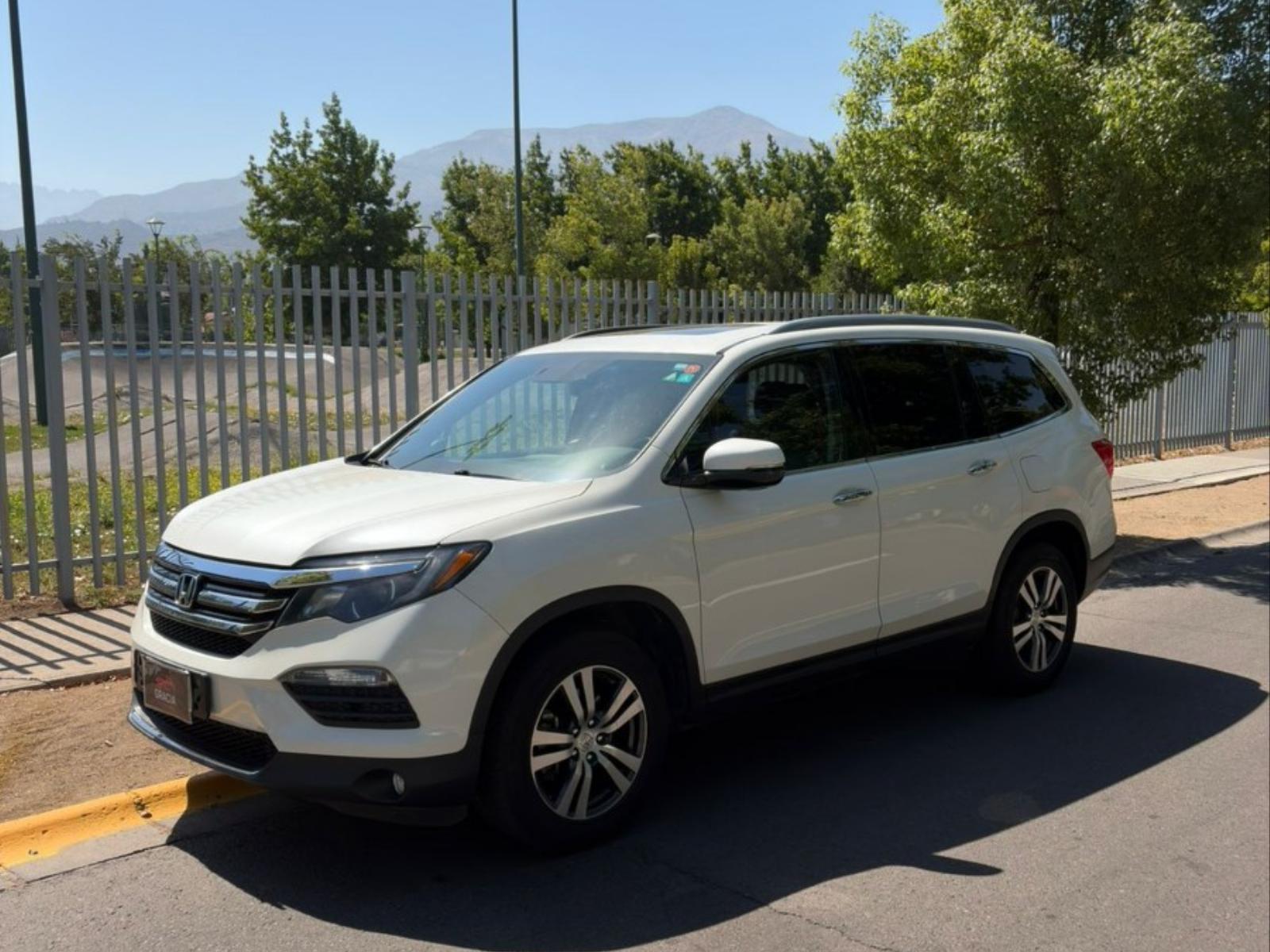 HONDA PILOT ELITE 4X4 3.5 AUT 2018 Único dueño - FULL MOTOR