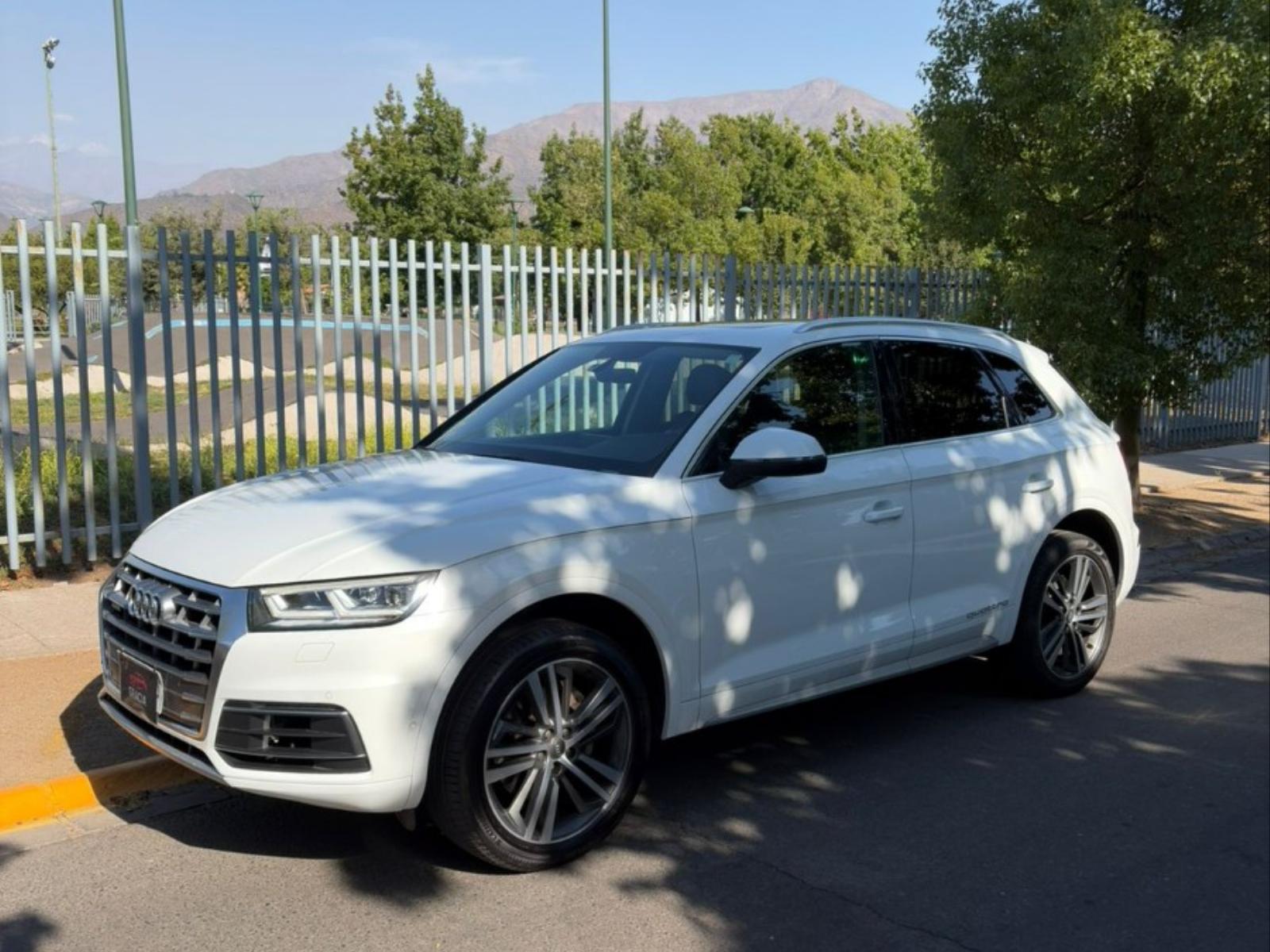 AUDI Q5 4X4 OTTO 2.0 AUT 2019 Bien cuidado - FULL MOTOR
