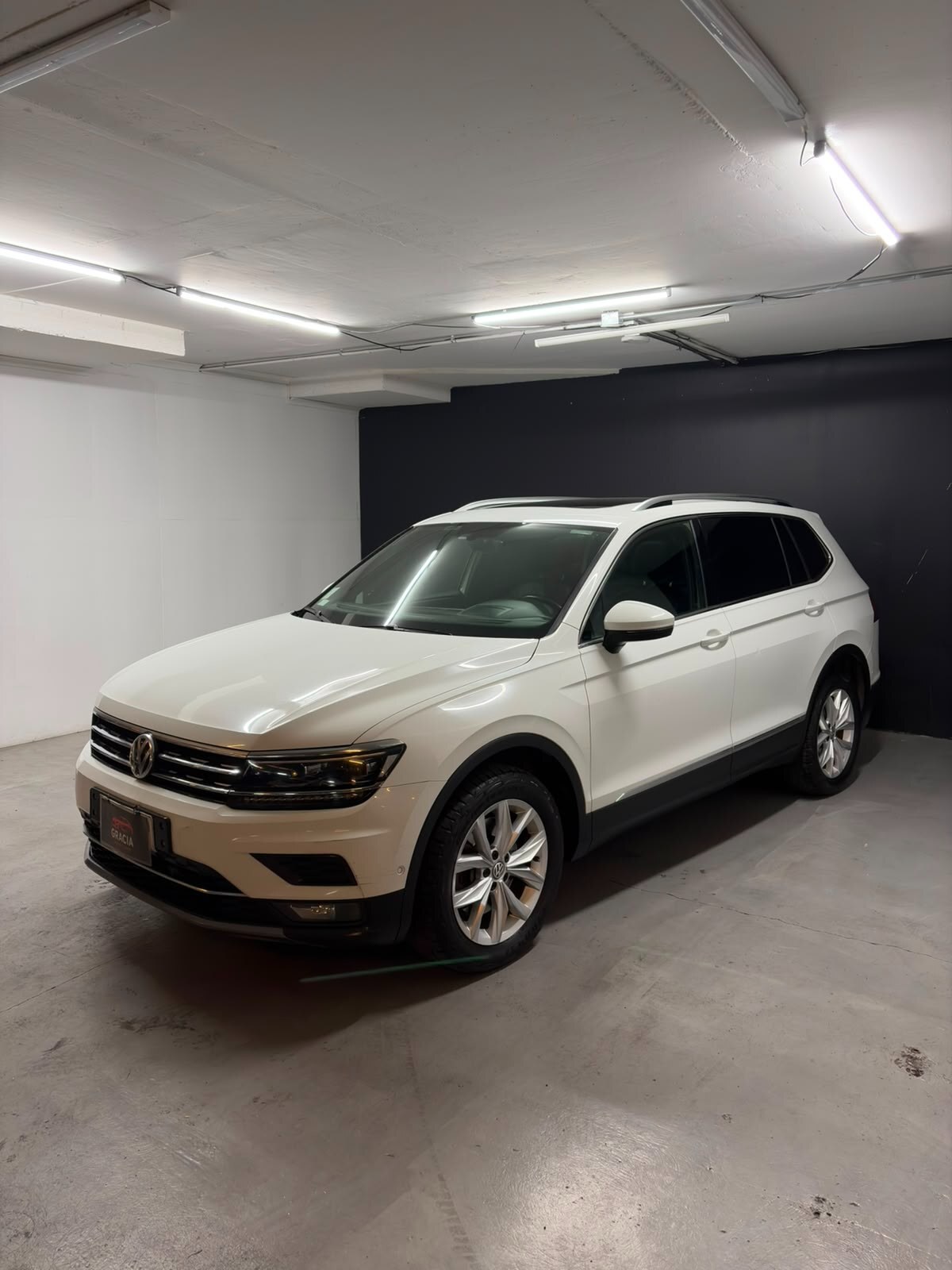 VOLKSWAGEN TIGUAN 2.0 AUT 4Motion Limited 2019 Único dueño - FULL MOTOR
