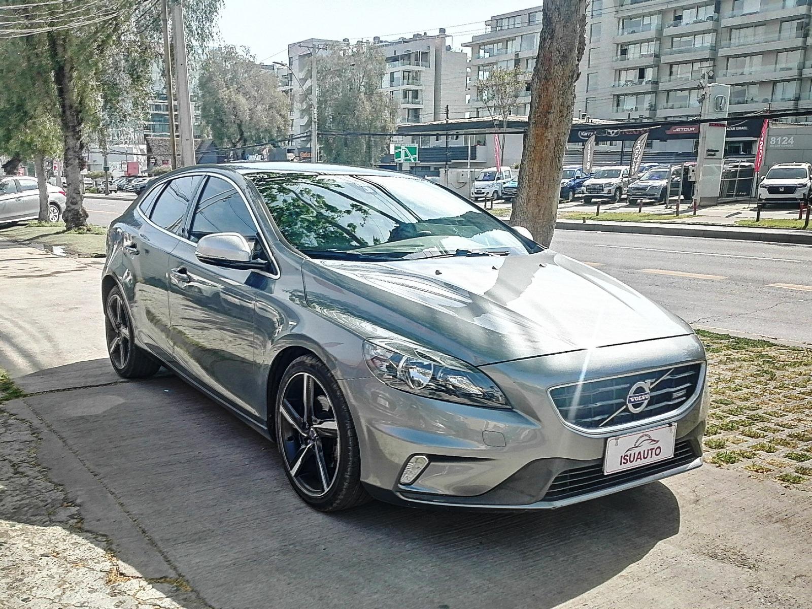VOLVO V40 T4 Rdesign 2.0 Mec 2015  - 
