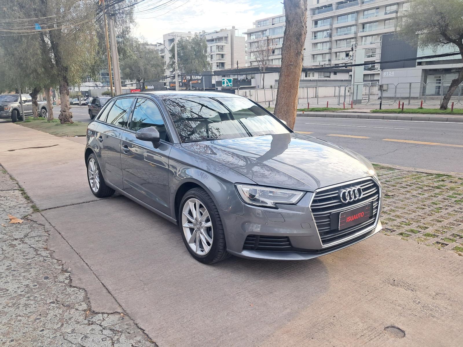 AUDI A3 Sportback TFSI 1.4 Aut 2018 Mantenciones en la marca - 