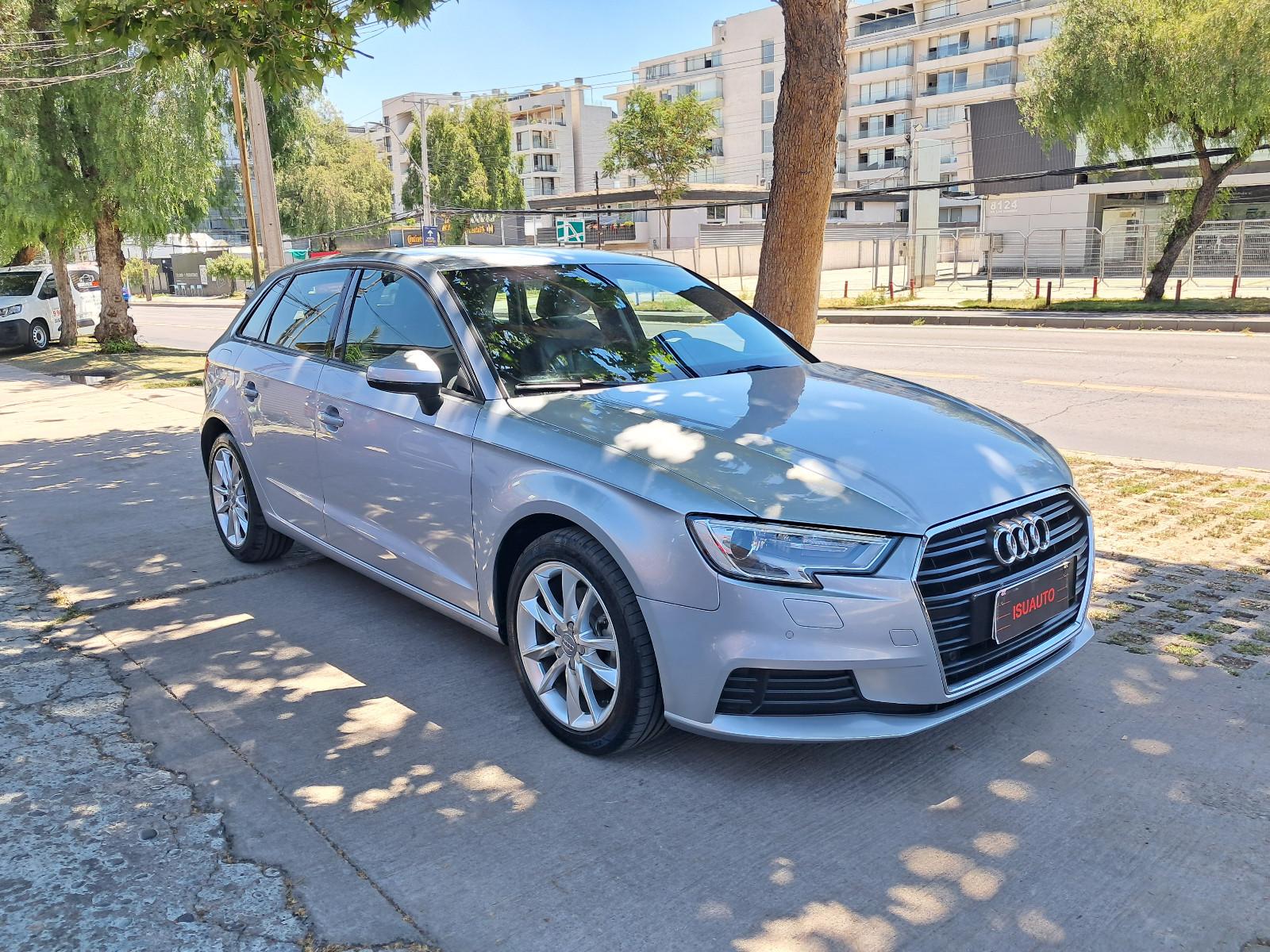 AUDI A3 1.4 Mec 2019  - 