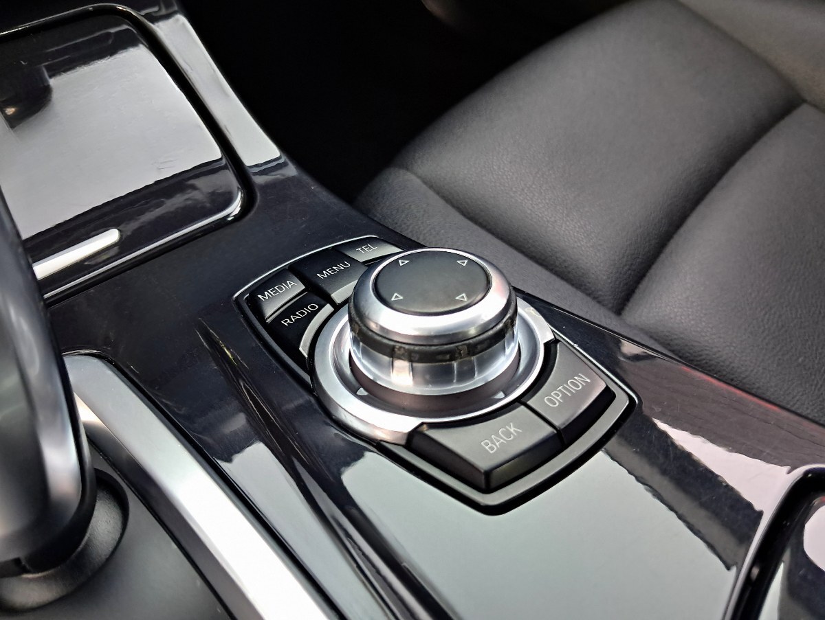 BMW 520 — foto 14 de 31