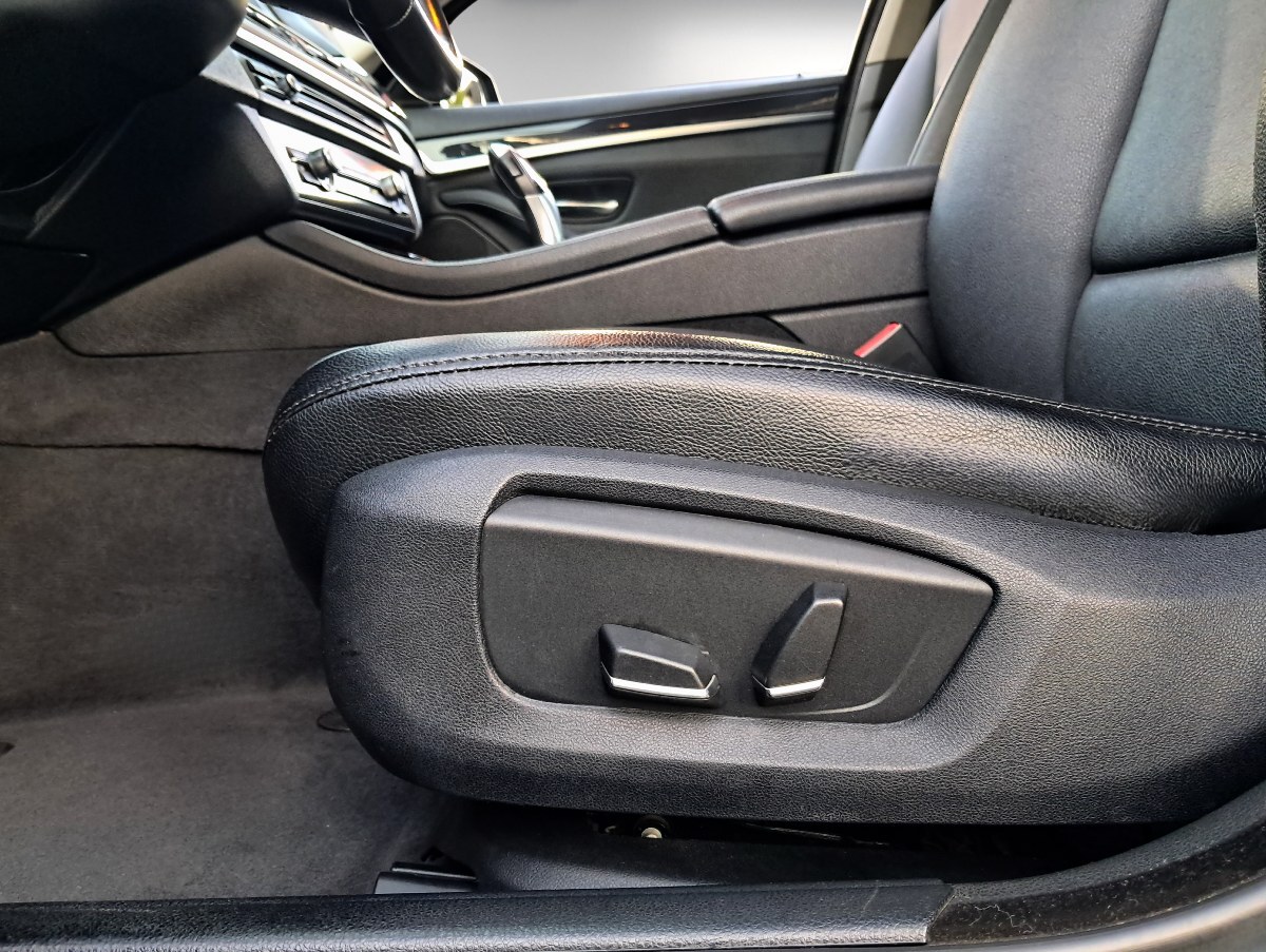 BMW 520 — foto 22 de 31