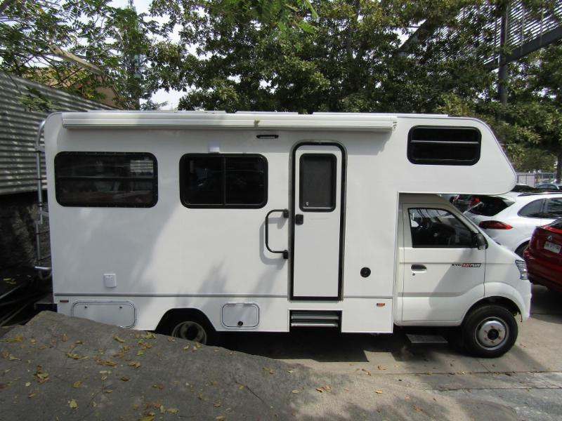 MOTORHOME / CASA RODANTE CASA RODANTE KYC X5 Plus 1.8 2021 Motorhome para 4 personas.  - 