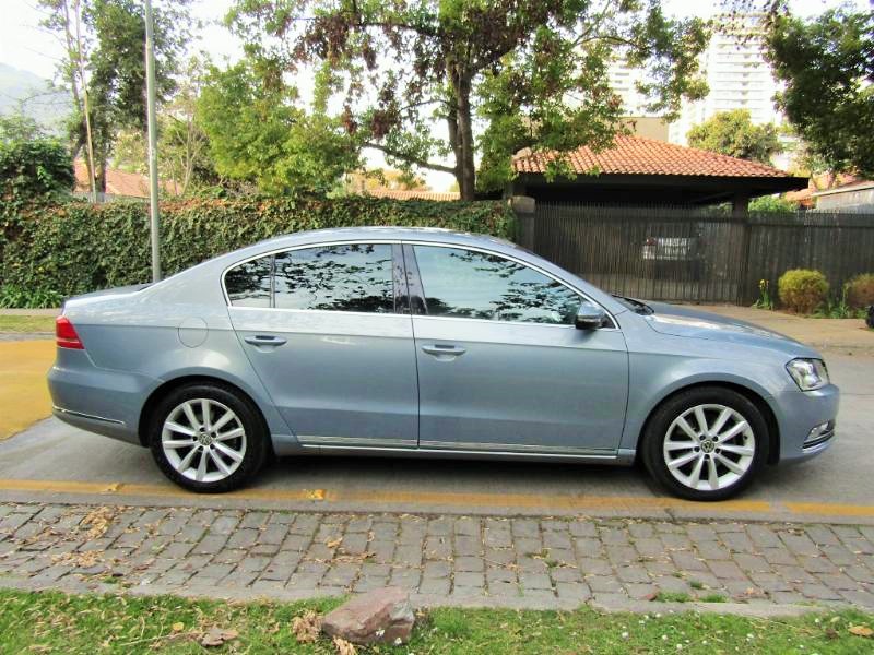 VOLKSWAGEN PASSAT Highline TSI 1.8 2015 Cuero Alcántara, 10 airbags, Sunroof, Mantención - JULIO INFANTE