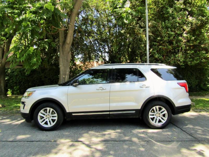FORD EXPLORER 3.5 XLT Autom.  2019 3 corridas, aire, cámara y pantalla retroceso.  - JULIO INFANTE