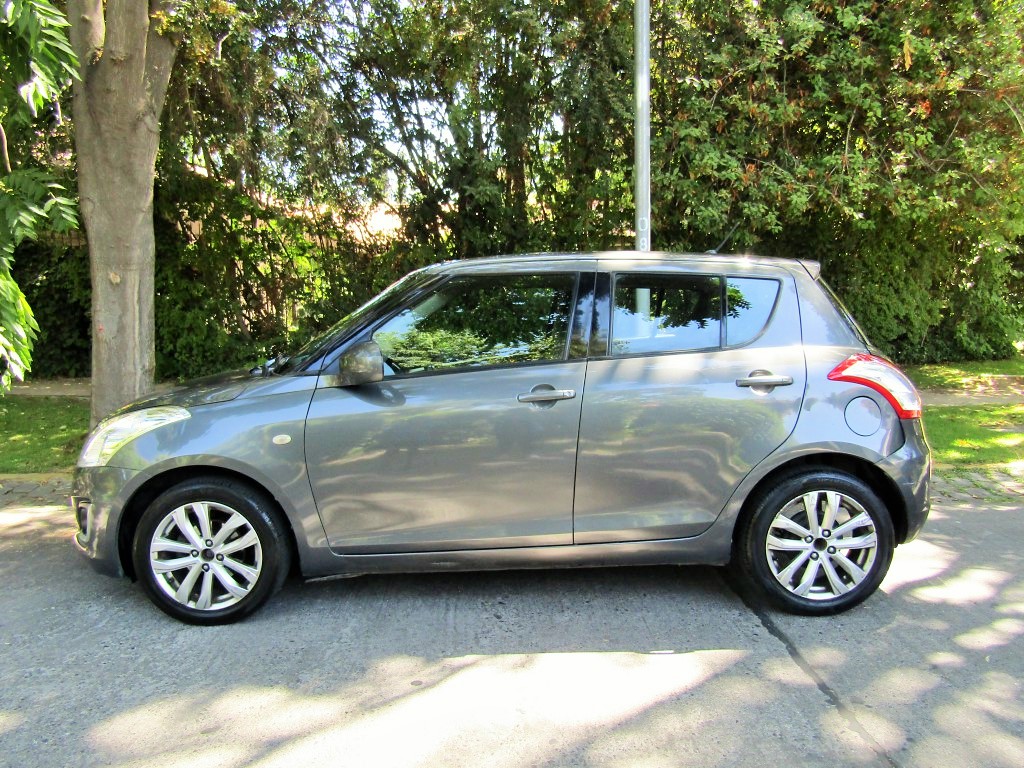 SUZUKI SWIFT GLS 1.2 . 2014 aire, airbags, llantas  - JULIO INFANTE