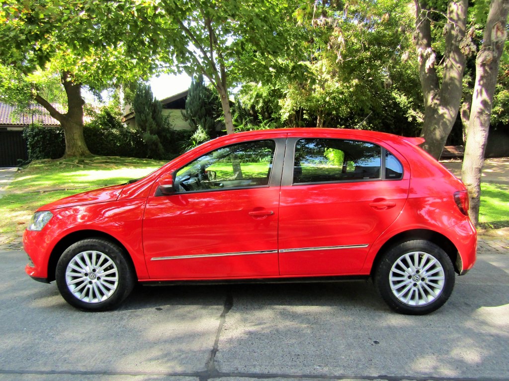 VOLKSWAGEN GOL Trendline 1.6 5ptas. 2016 descueve. 2 dueñas. 72 mil km. - JULIO INFANTE