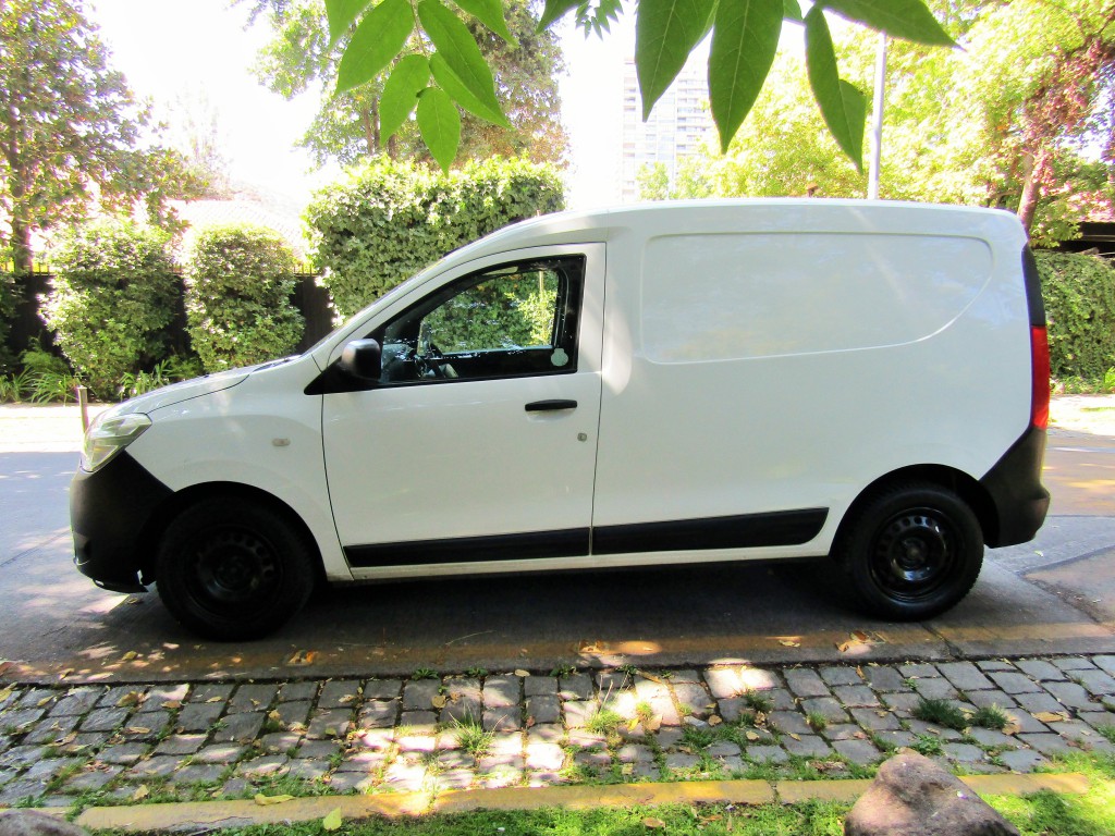 RENAULT DOKKER III 1.6  2016 1 dueño, 5 puertas.  - JULIO INFANTE