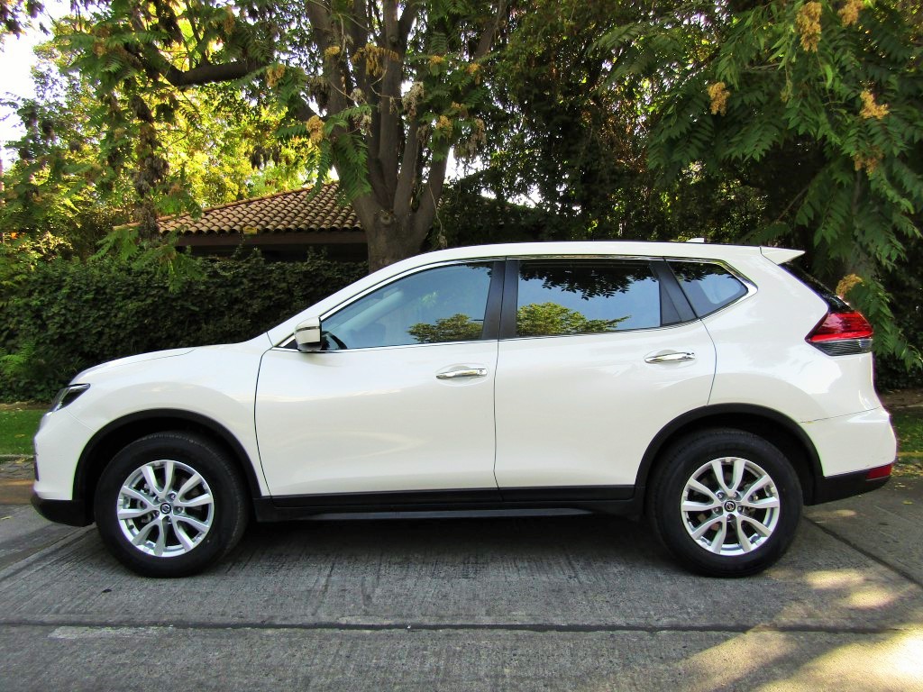 NISSAN X-TRAIL Automatica  2.5  2018 1 Dueñ8 15 mil km. como nuevo.  4X2.  - 