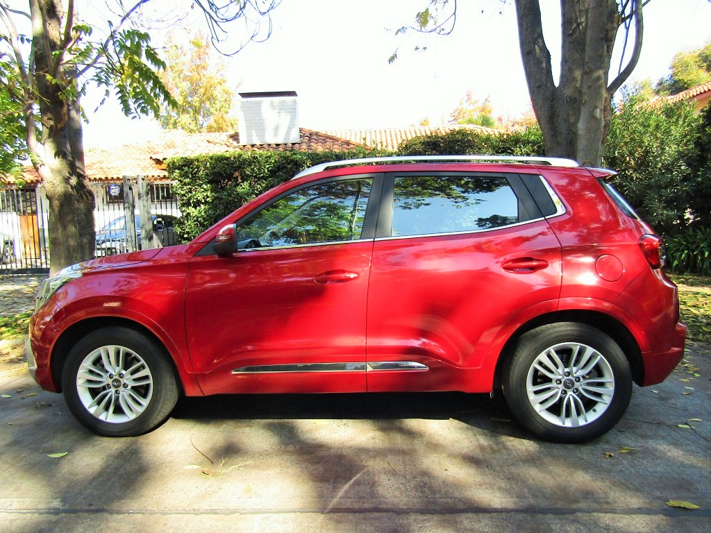 CHERY TIGGO 4 GLX 2.0 Autom. 2018 Cuero. Sunroof panorámico, Apple carplay - JULIO INFANTE