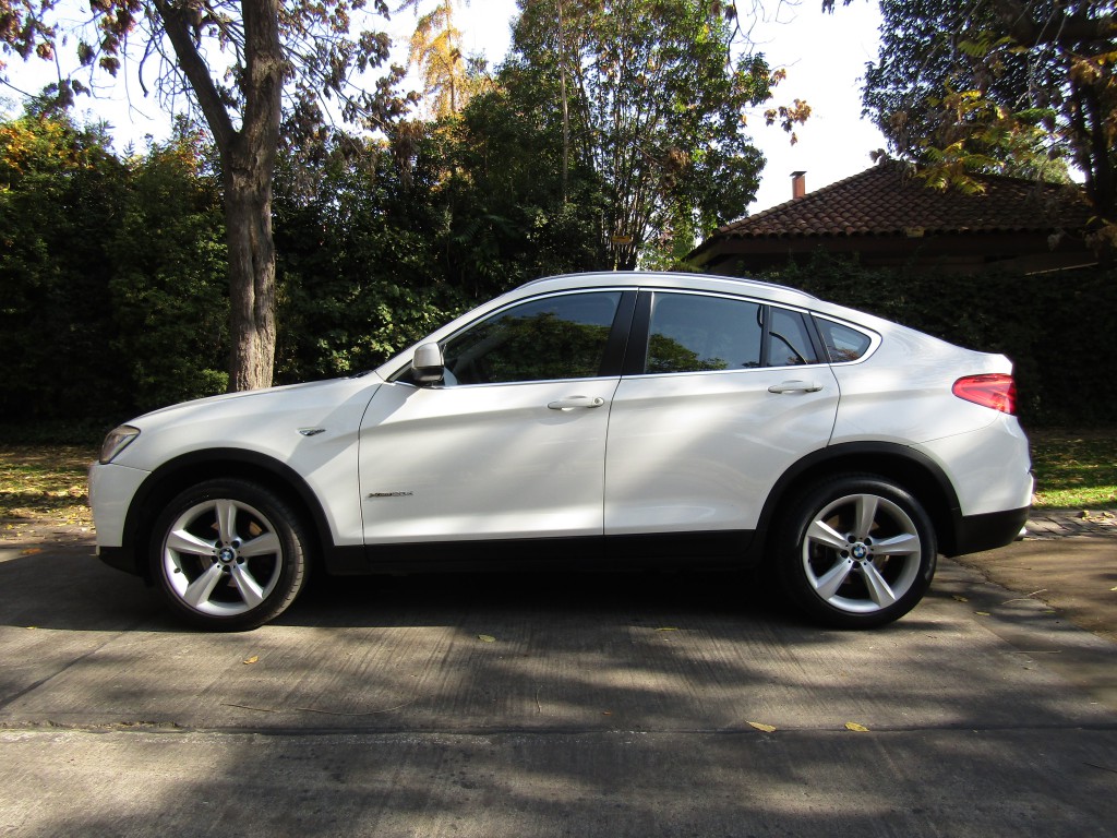 BMW X4 XDRIVE 2.0 Diesel  2017 4x4 cuero full. 1 dueña. COMO NUEVO.  - JULIO INFANTE