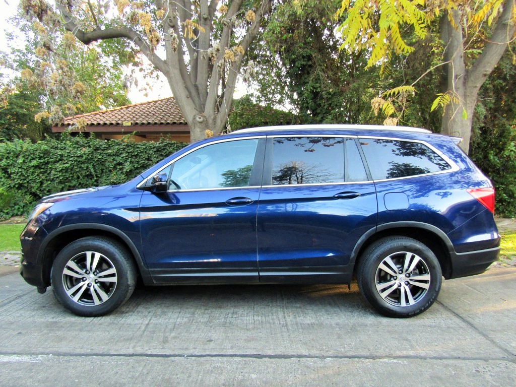 HONDA PILOT Touring 3.5 4x4 Autom 2017 3 corridas cuero, sunroof. 1 dueño. Maravilloso es - JULIO INFANTE